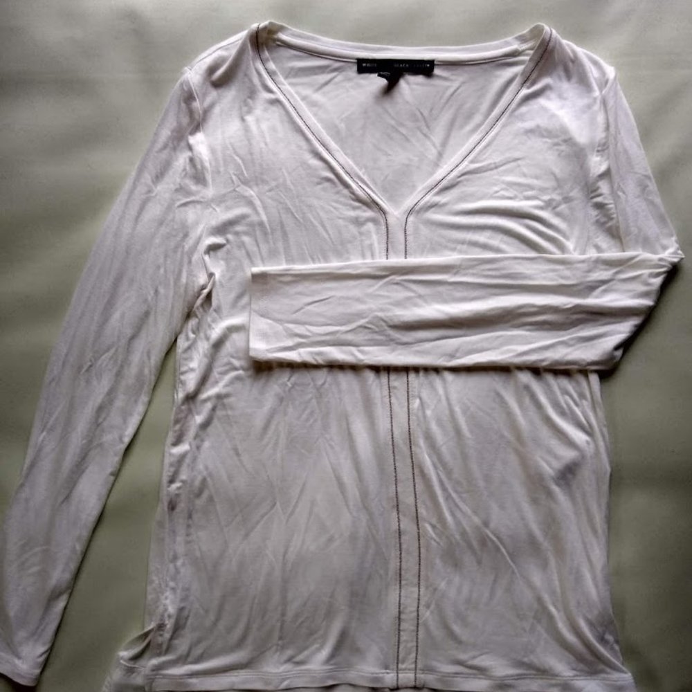 White House Black Market WHBM V Neck Sweater Small